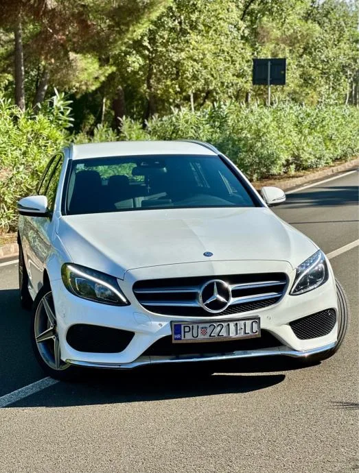 Mercedes-Benz C-Razred 200 4MATIC AMG · 2016.