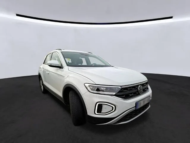 Volkswagen T-Roc 2,0 · 2022.