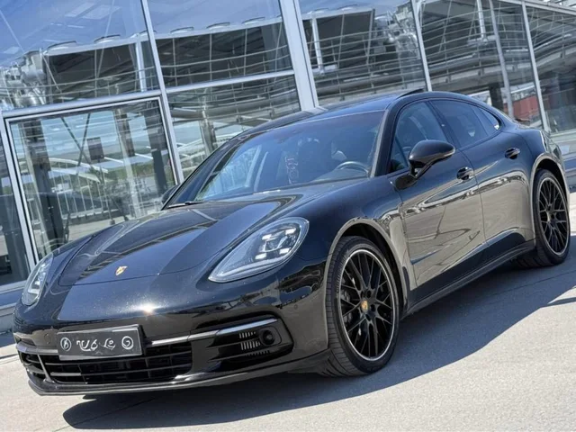 Porsche Panamera Panamera 4 · 2019.