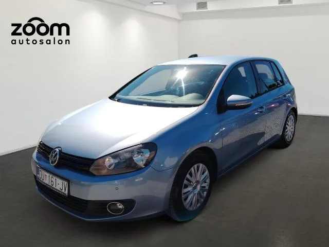 Volkswagen Golf 1,6 TDI · 2011.