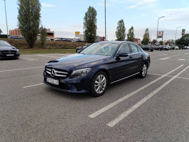 Mercedes-Benz C-Razred 200 D · 2019.