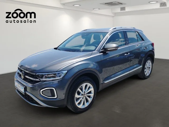 Volkswagen T-Roc 2,0 · 2023.